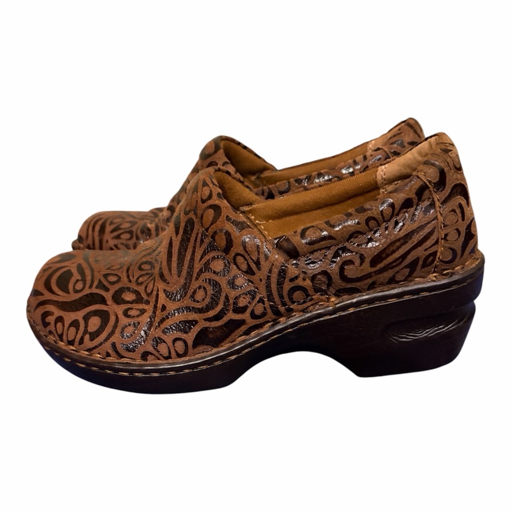 Born B.O.C. Clogs Peggy Boho Brown Tooled Leather Bohemian Granola Girl SZ 6 - Picture 3 of 8